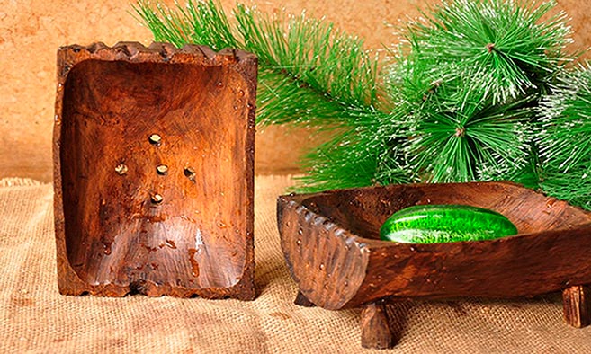 Мыльница из корня дерева